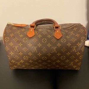 Louis Vuitton Speedy 35